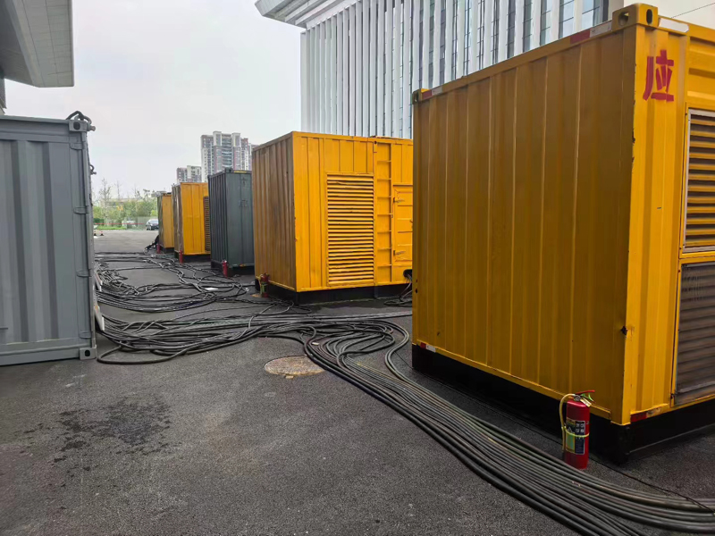 梁河不同季节柴油发电机组保养有哪些注意事项?