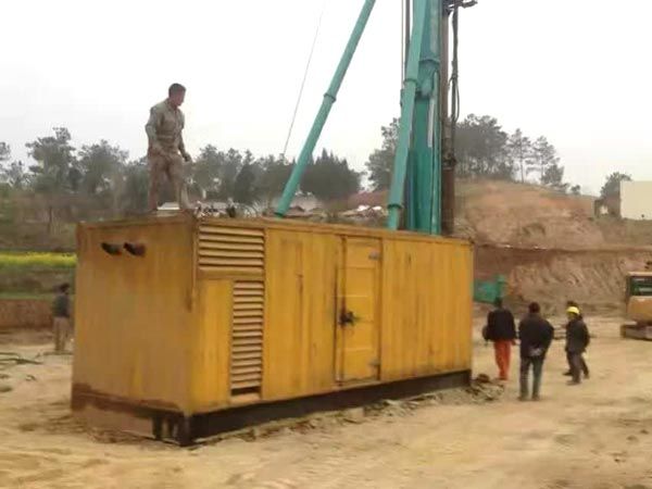 梁河如何判断水冷式机油散热器密封件是否需要更换？